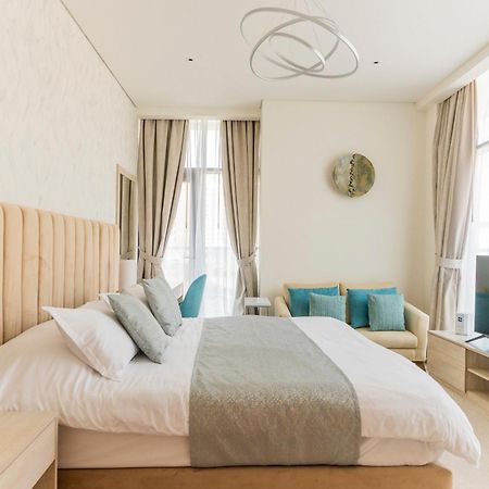 Studio With Private Beach Access At Palm Jumeirah Dubái Exterior foto