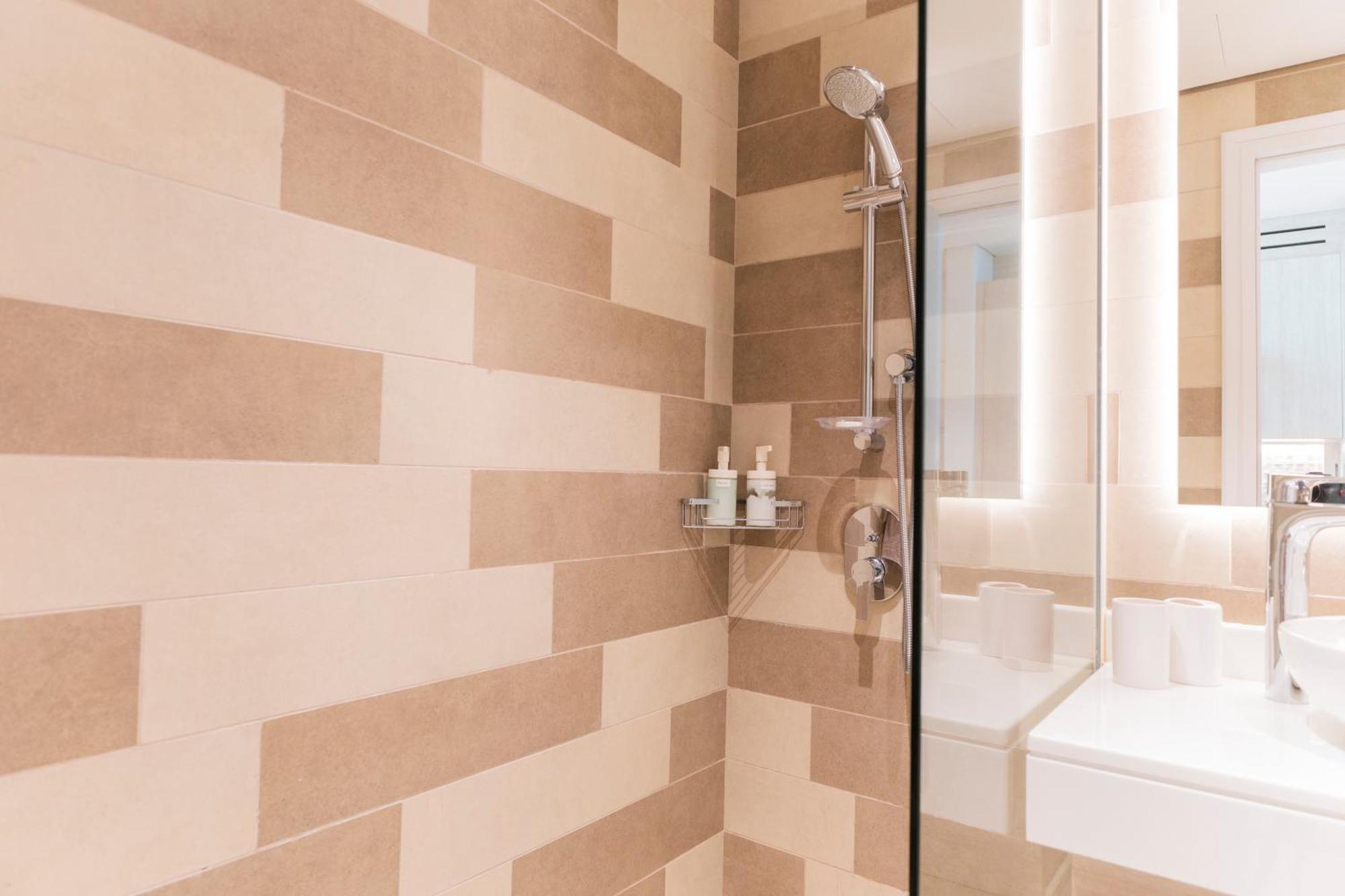 Studio With Private Beach Access At Palm Jumeirah Dubái Exterior foto