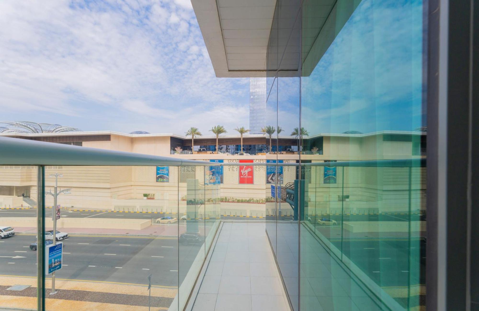 Studio With Private Beach Access At Palm Jumeirah Dubái Exterior foto