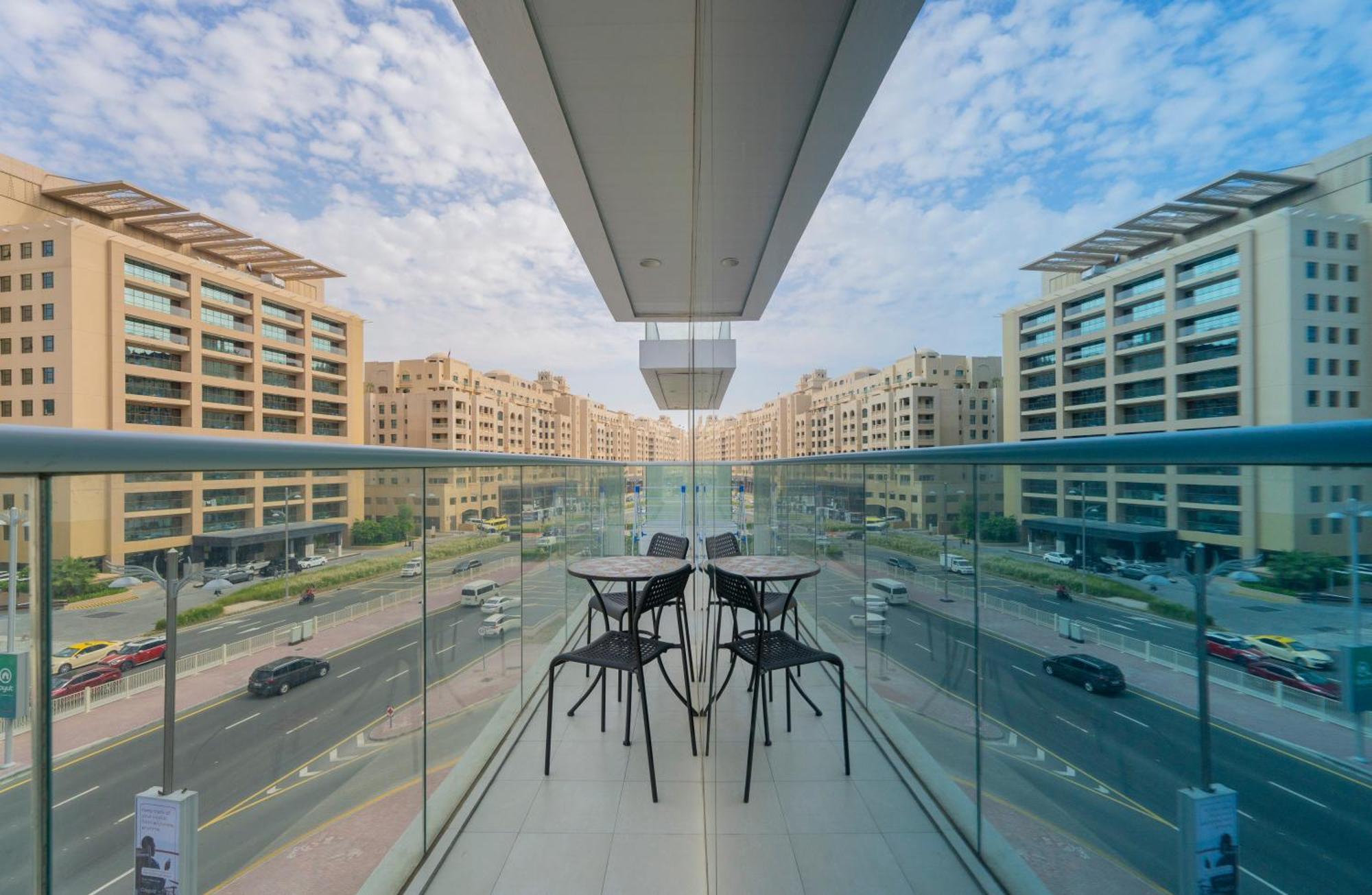 Studio With Private Beach Access At Palm Jumeirah Dubái Exterior foto