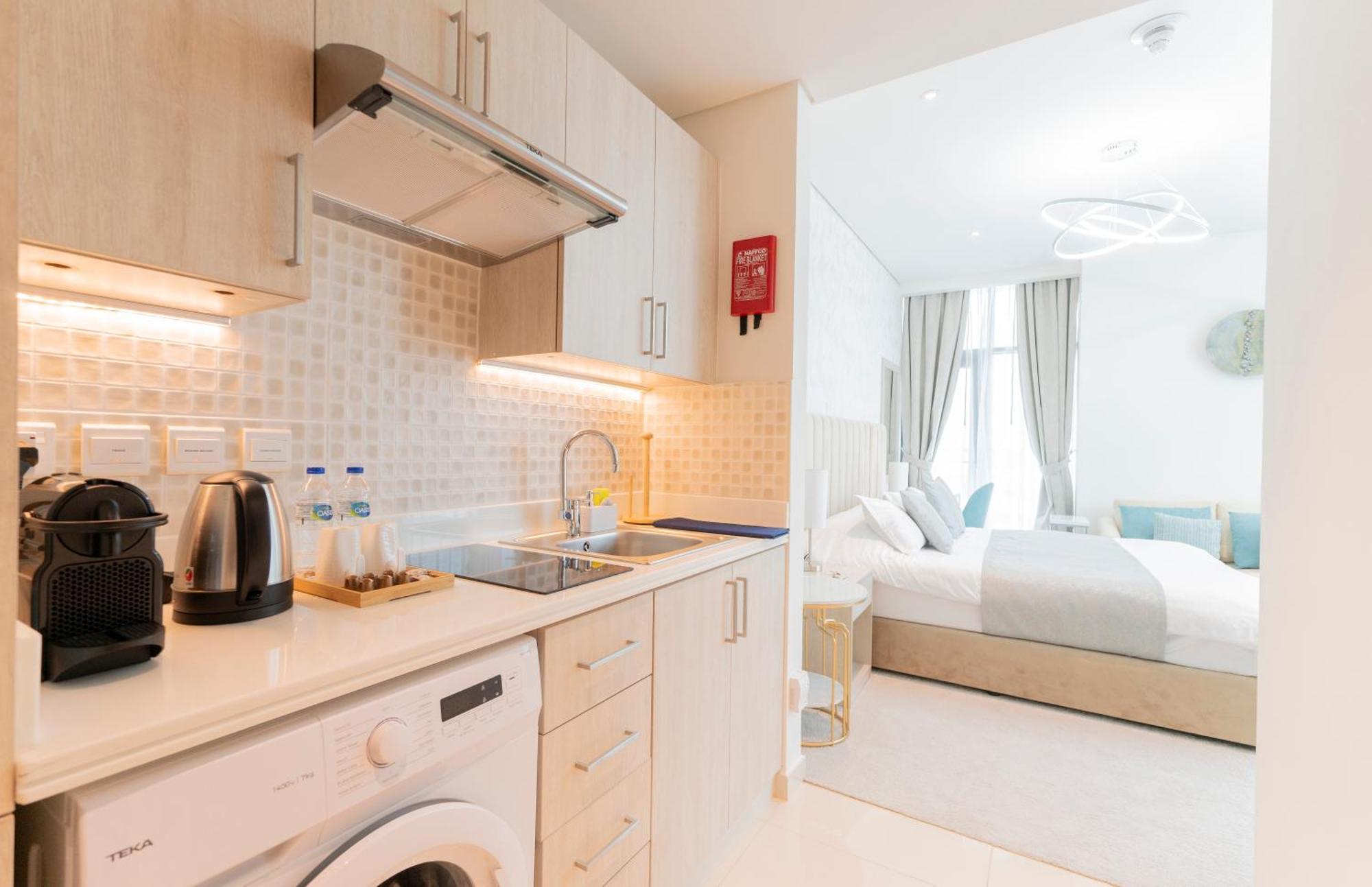 Studio With Private Beach Access At Palm Jumeirah Dubái Exterior foto