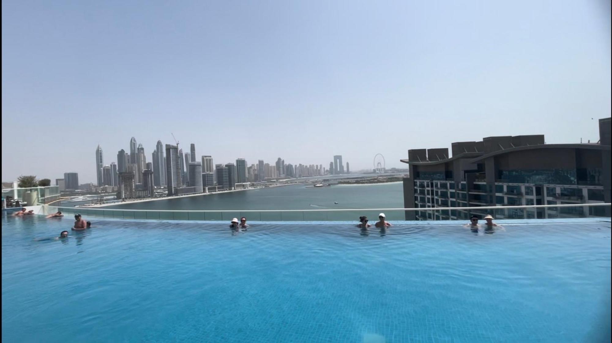 Studio With Private Beach Access At Palm Jumeirah Dubái Exterior foto
